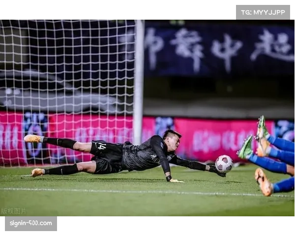 蓝衣队点球大战取胜 门将关键扑救锁定胜局 蓝衣队点球大战取胜 门将关键扑救锁定胜局